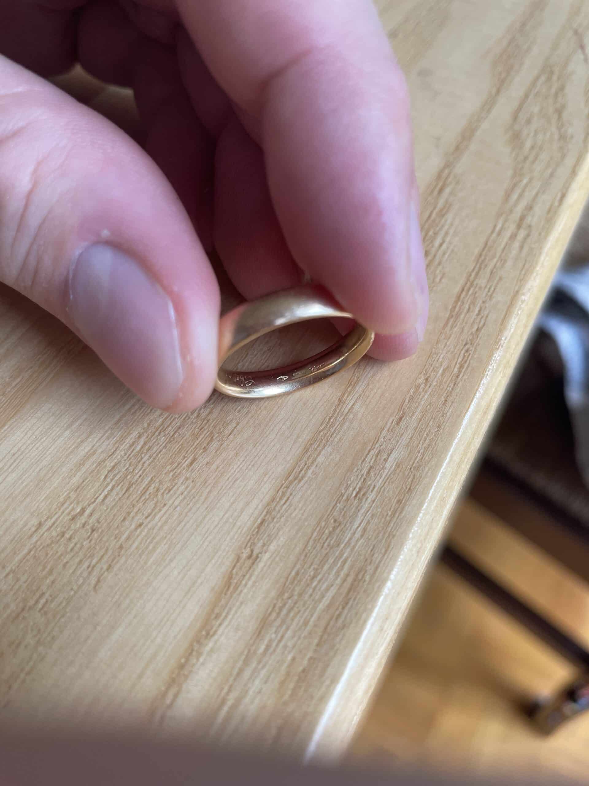 Simbolo oro 750